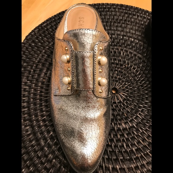 SHULTZ SILVER/PEARL Sz 10B(M) MULES - Picture 5 of 7
